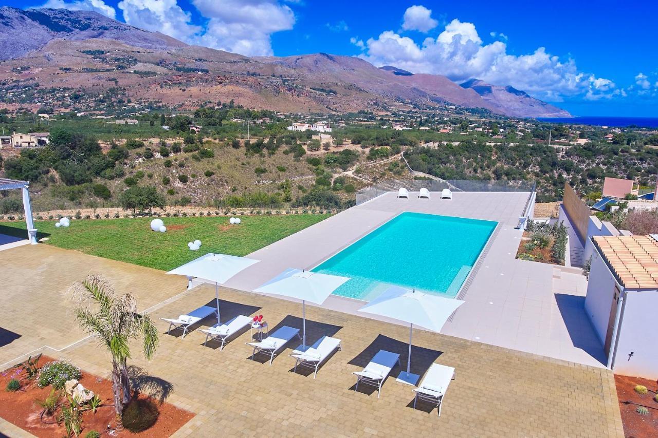 קאסטלמארה דל גולפו Villa Etesiae מראה חיצוני תמונה