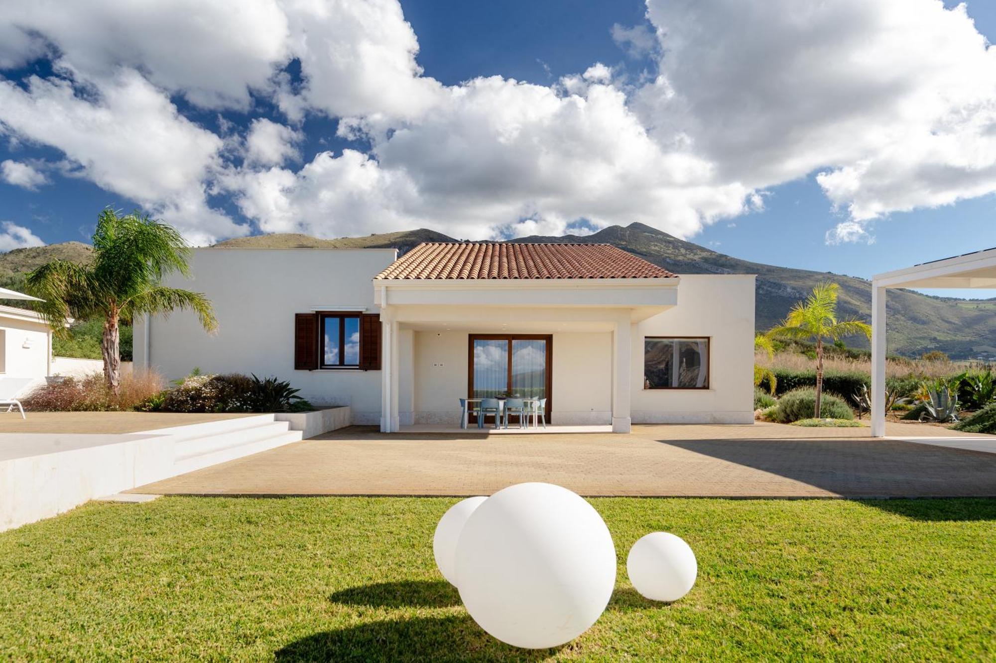 קאסטלמארה דל גולפו Villa Etesiae מראה חיצוני תמונה